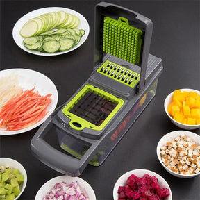 MULTIFUNCTION 12 IN 1 VEGETABLE SLICER